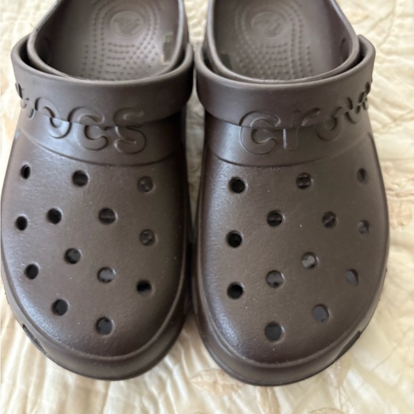 CROCS Dark Brown Clogs - Picture 1 of 3